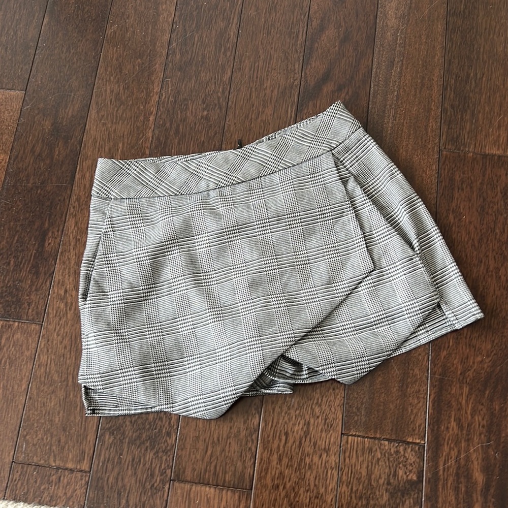 Aqua plaid mini skort